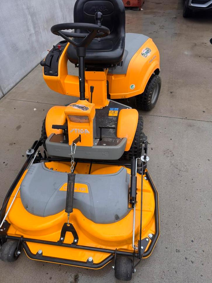 Maaier stiga te koop, Tuin en Terras, Zitmaaiers, Zo goed als nieuw, 90 tot 120 cm, Elektrische starter, Mulchfunctie, Ophalen of Verzenden