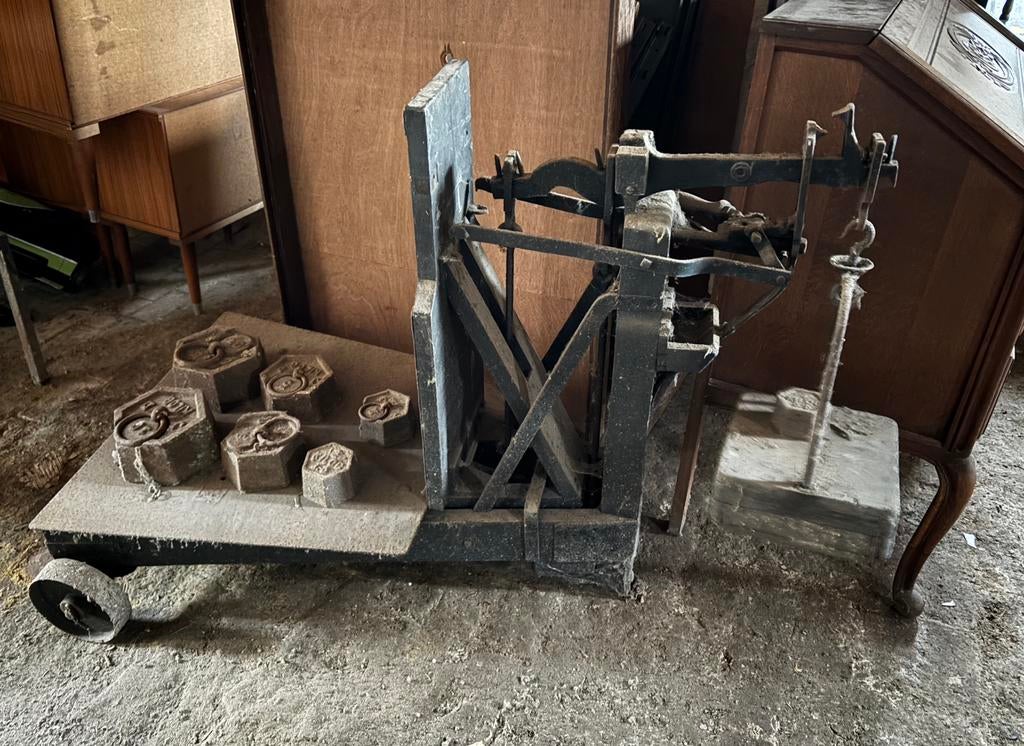 Antieke industriële balansweegschaal, Antiquités & Art, Antiquités | Outils & Instruments, Enlèvement