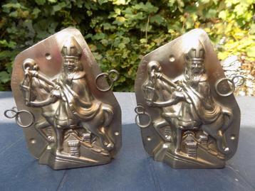 2 oude chocoladevormpjes van St-Nicolas beschikbaar voor biedingen
