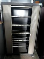 Armoire métallique à portes coulissantes à vendre, Maison & Meubles, Accessoires pour la Maison | Étagères, Enlèvement ou Envoi