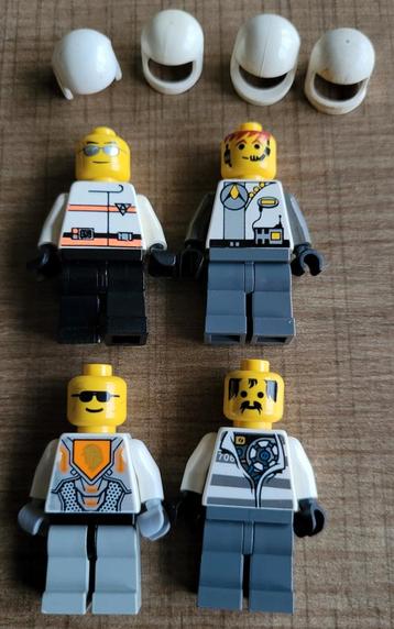 4 Lego figuurtjes 