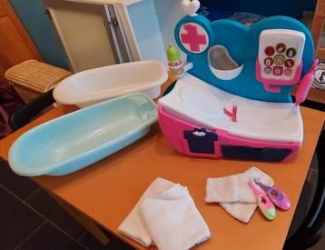Trousse de soins/trousse médicale, lit superposé et poupée, Enlèvement ou Envoi, Utilisé