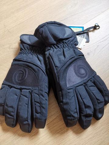 Nouveaux gants de ski pour hommes. 