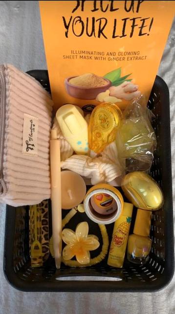 Scoop/box mystère /surprise/coffret/cadeau beschikbaar voor biedingen