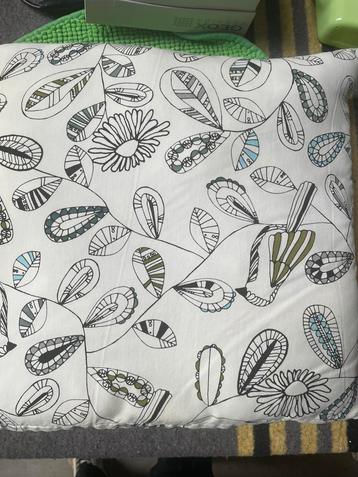 Kussens beschikbaar voor biedingen