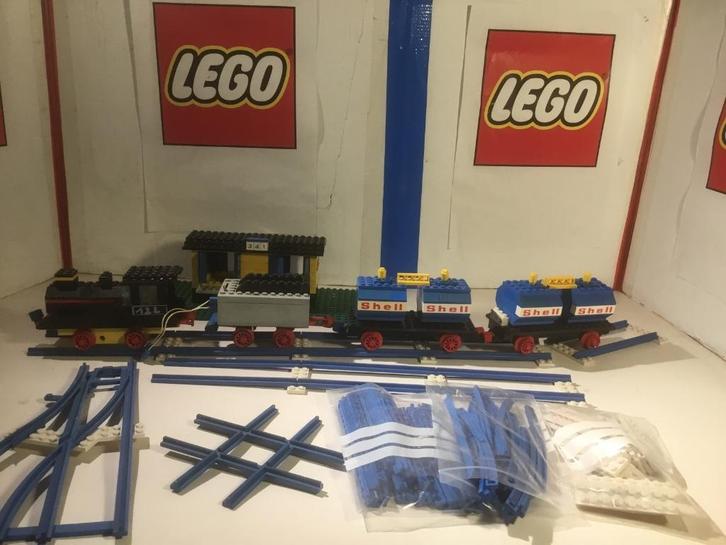 Lego trein 4,5 V met magazijn, Kinderen en Baby's, Speelgoed | Duplo en Lego, Lego, Ophalen of Verzenden