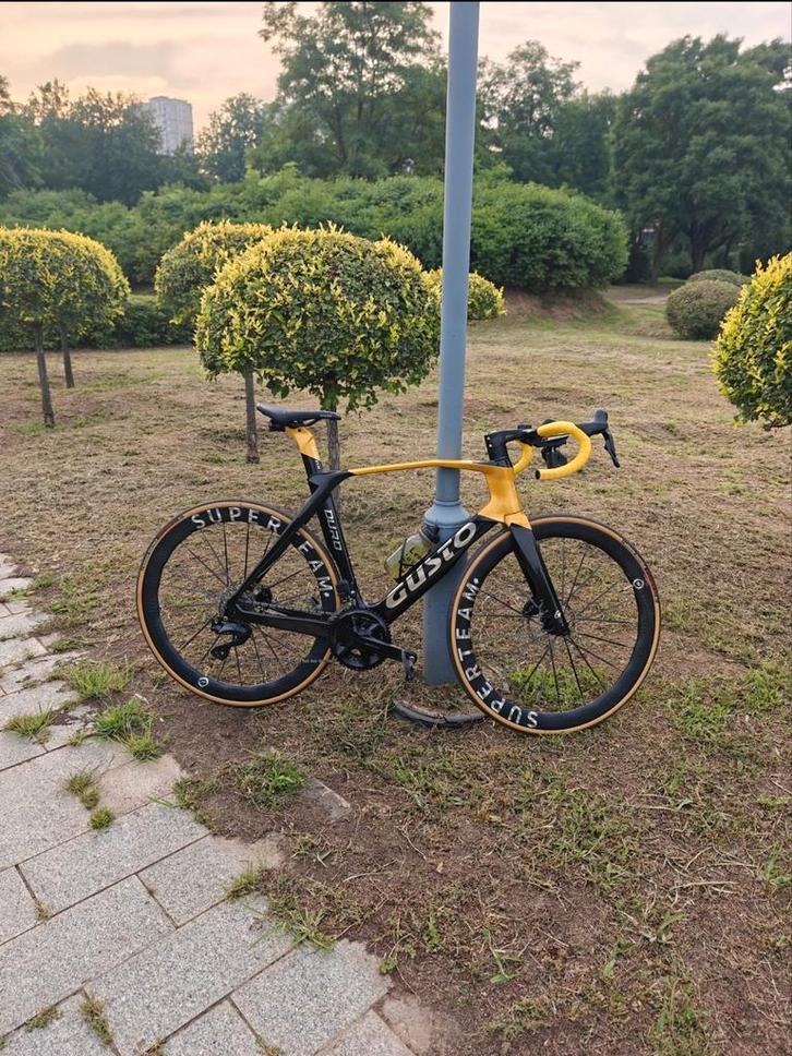 GUSTO DURO EVO (Team Edition)+ Shimano
105 DI2 beschrijving, Fietsen en Brommers, Fietsen | Vouwfietsen, Zo goed als nieuw, Ophalen