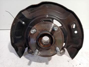 WIELNAAF LINKS VOOR Toyota Yaris III (P13) (01-2010/09-2020) beschikbaar voor biedingen