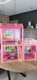 BARBIE HUIS, Kinderen en Baby's, Speelgoed | Poppenhuizen, Ophalen, Zo goed als nieuw
