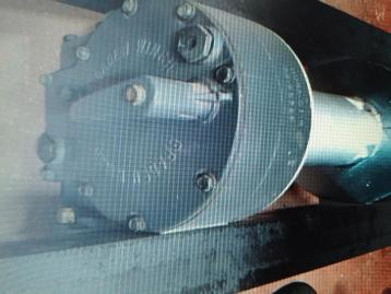 Hydraulische lier beschikbaar voor biedingen