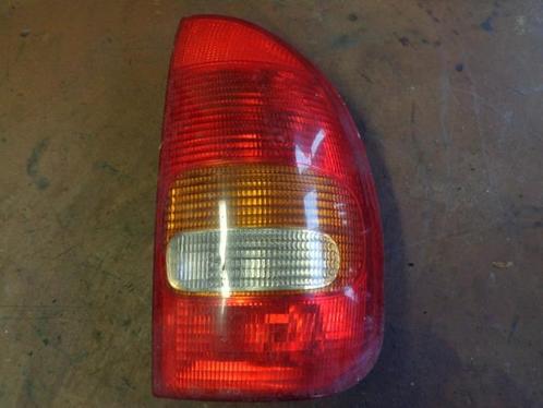 Achterlicht rechts van een Opel Corsa, Auto-onderdelen, Verlichting, Opel, Gebruikt, 3 maanden garantie, Ophalen of Verzenden