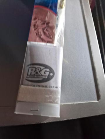 Valdoppen motercuip van R&G. Crachprotector beschikbaar voor biedingen