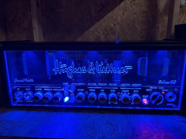 Hughes & kettner grandmeister deluxe, Muziek en Instrumenten, Versterkers | Bas en Gitaar, Zo goed als nieuw, Gitaar, 50 tot 100 watt