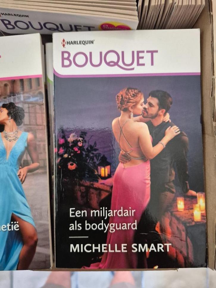 Harlequin Bouquet - stationsroman vanaf nr 4005, Boeken, Romans, Gelezen, Ophalen of Verzenden