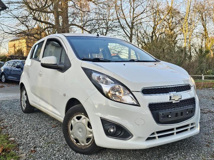 Chevrolet Spark 1.0i * 70 000 km * AIRCO+CUIR+..* CAR PASS *, Autos, Chevrolet, Entreprise, Achat, Spark, Airbags, Air conditionné