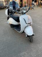Moto agm 125cc, Fietsen en Brommers, Snorfietsen en Snorscooters, Ophalen, Zo goed als nieuw