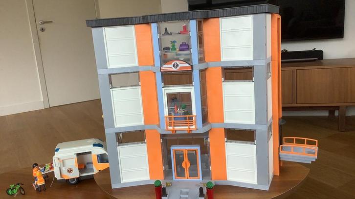 Playmobil groot ziekenhuis 70190 + extra sets, Kinderen en Baby's, Speelgoed | Playmobil, Gebruikt, Complete set, Ophalen