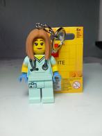 LEGO sleutelhanger met LED licht minifiguur verpleegster, Kinderen en Baby's, Nieuw, Ophalen of Verzenden, Lego