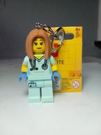 Porte-clés LEGO avec lumière LED, figurine d'infirmière, Lego, Enlèvement ou Envoi, Neuf