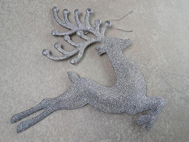 Pakket zilver kleurige Kerstversiering (zie foto's), Divers, Noël, Comme neuf, Enlèvement ou Envoi