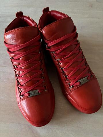 Baskets BALENCIAGA ARENA cuir rouge taille 42.  disponible aux enchères