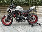 kawasaki z650**2/2023**5400km**perfomance pack**akrapovic**, 2 cilinders, Bedrijf, Meer dan 35 kW, Sportuitlaat