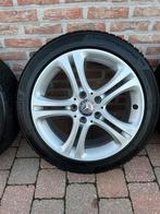 Mercedes A klasse 17 inch velgen + Continental winterbanden, Auto-onderdelen, Ophalen, Gebruikt, Banden en Velgen, 17 inch