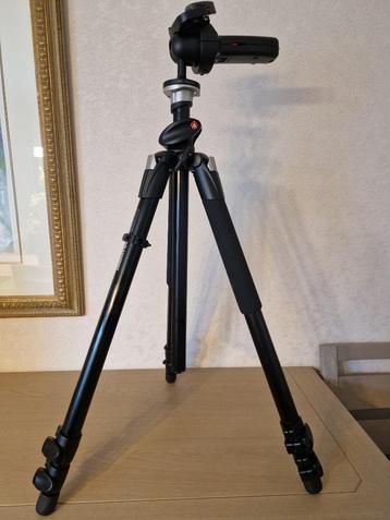 Statief en statiefkop Manfrotto beschikbaar voor biedingen
