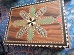 Jeux d'échec ancien marqueterie., Ophalen