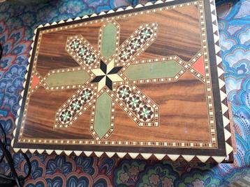 Jeux d'échec ancien marqueterie., Enlèvement