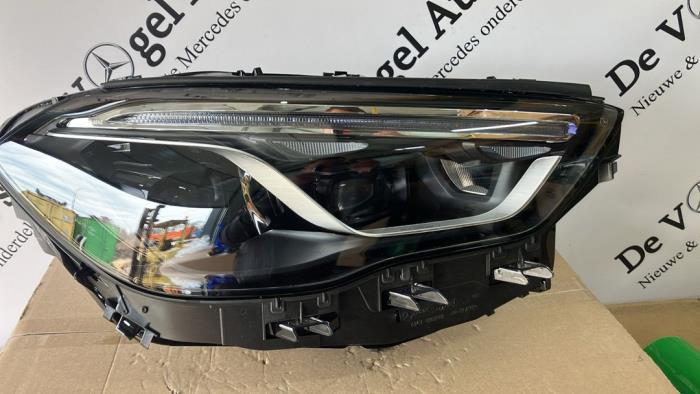 Koplamp rechts van een Mercedes GLA, Auto-onderdelen, Verlichting, Mercedes-Benz, Gebruikt, 3 maanden garantie, Ophalen of Verzenden