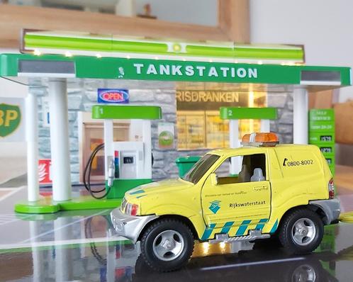 Mitsubishi pajero rijkswaterstaat olibestridinwagen Pull-bac, Hobby en Vrije tijd, Modelauto's | 1:50, Zo goed als nieuw, Auto