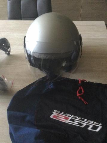 Motorhelm maat smal 56 beschikbaar voor biedingen