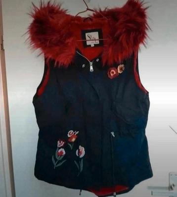 Veste fourrée sans manches beschikbaar voor biedingen
