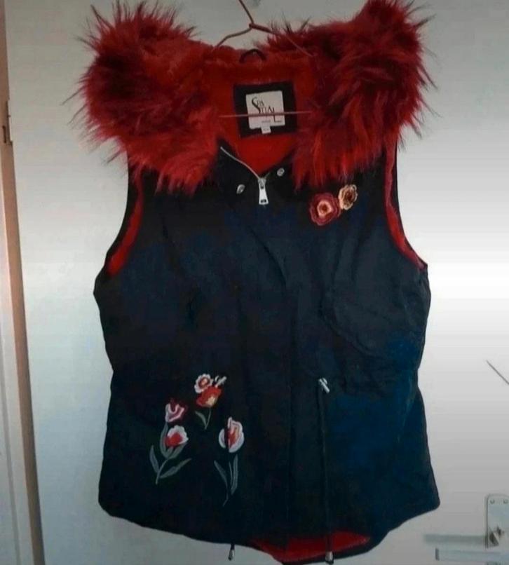 Veste fourrée sans manches, Kleding | Dames, Bodywarmers, Zo goed als nieuw, Rood, Ophalen of Verzenden