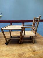 Poppenstoeltje met tafel, Kinderen en Baby's, Ophalen, Gebruikt