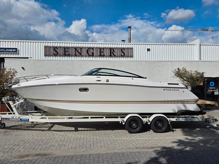 Four Winns S265 - V8 300pk - zeer goede staat, Watersport en Boten, Motorboten en Motorjachten, Zo goed als nieuw, Polyester, 6 tot 9 meter