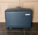Delsey lichtgewicht Reiskoffer met wieltjes, Bijoux, Sacs & Beauté, Valises, Plastique dur, Enlèvement, Utilisé, 60 à 70 cm