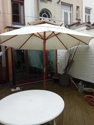 parasol in hout en canvas