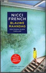 Blauwe maandag - Nicci French, Boeken, Thrillers, Gelezen, Ophalen of Verzenden, Nicci French, Nederland