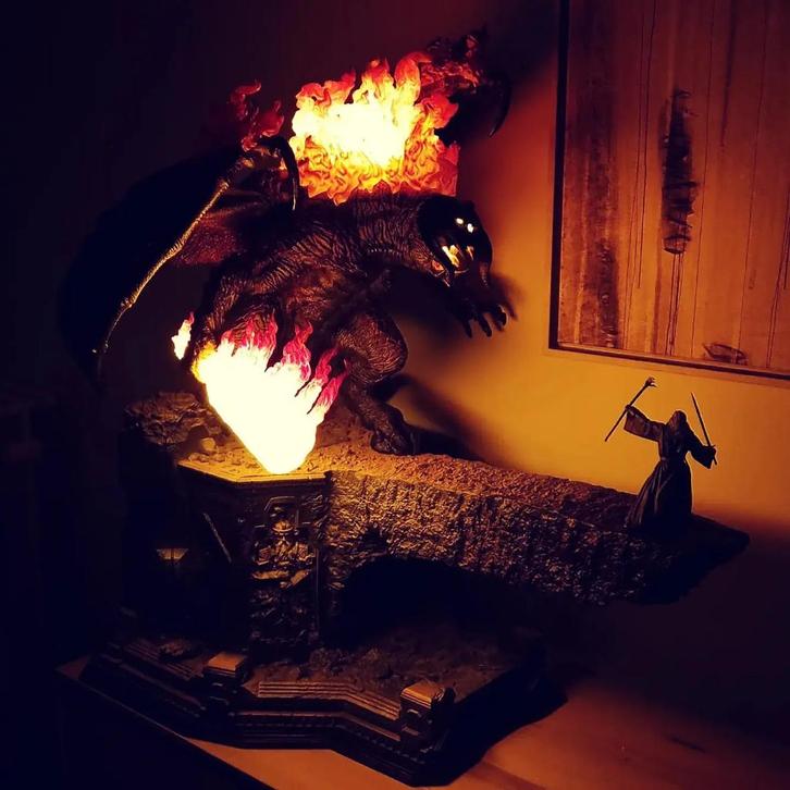 Statue de collection Balrog Versus Gandalf le Gris (Prime 1), Verzamelen, Beelden en Beeldjes, Zo goed als nieuw, Fantasy, Ophalen
