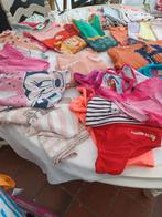 Meisjeskleding maat 98/104 +/- 30 st, Enfants & Bébés, Vêtements de bébé | Packs de vêtements pour bébés, Utilisé, Enlèvement ou Envoi