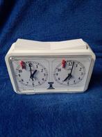 Pendule Echecs analogique, Hobby & Loisirs créatifs, Comme neuf