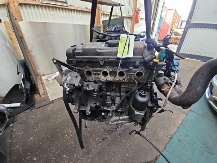 Motor van een Peugeot 206, Auto-onderdelen, Motor en Toebehoren, Peugeot, Gebruikt, 3 maanden garantie, Ophalen of Verzenden