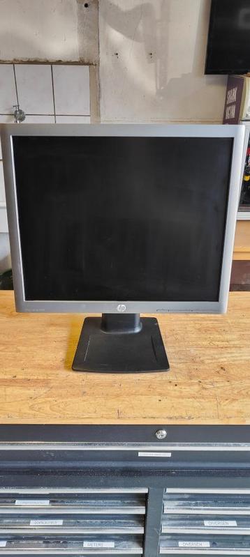 monitor HP elitedisplay E1901 beschikbaar voor biedingen