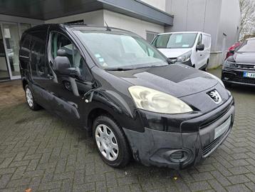 Peugeot Partner 1.6 HDI Lichte Vracht 3 Pers + Garantie beschikbaar voor biedingen