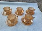 Glazen kofffieservies voor 15 personen uit 1946, Ophalen