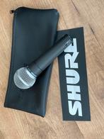 Microphone vocal Shure SM 58 avec étui et statief, Musique & Instruments, Microphones, Comme neuf, Enlèvement ou Envoi, Micro chant