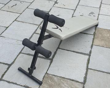 Banc à abdominaux Decathlon beschikbaar voor biedingen