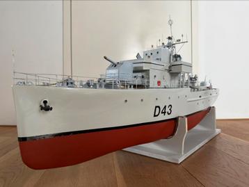 OORLOGSSCHIP D43  RC-MODEL beschikbaar voor biedingen